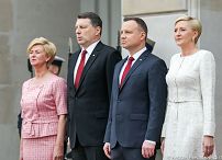 o93085761.jpg