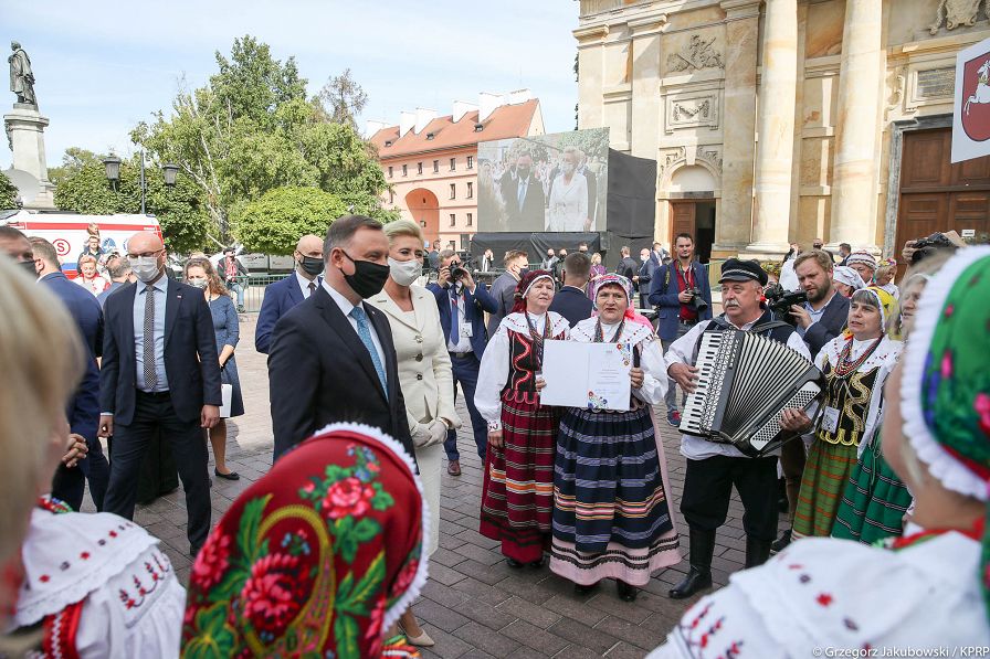 o1257167730.jpg