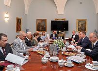 o1986585524.jpg