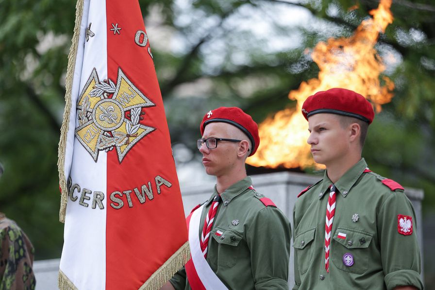 o1932401334.jpg