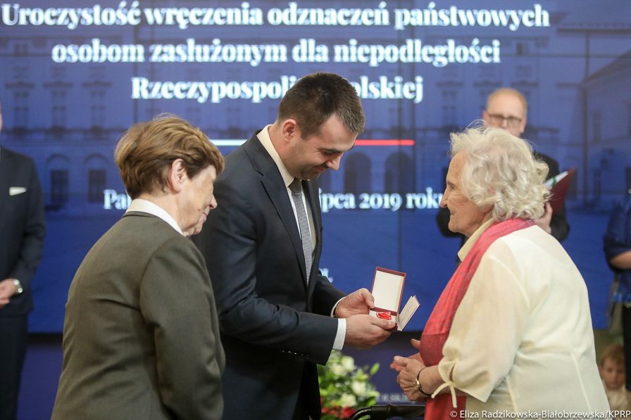 o1323643677.jpg