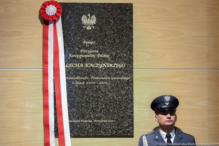 o1907491889.jpg
