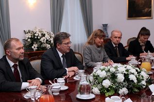 o185054400.jpg