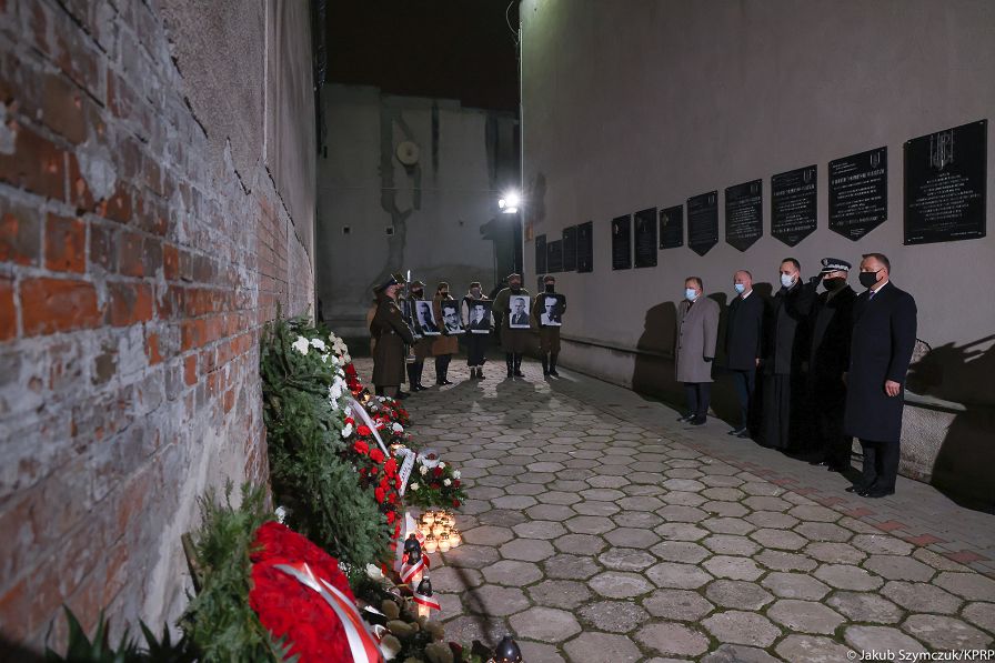 o1341672821.jpg