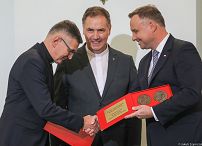 o1823001688.jpg