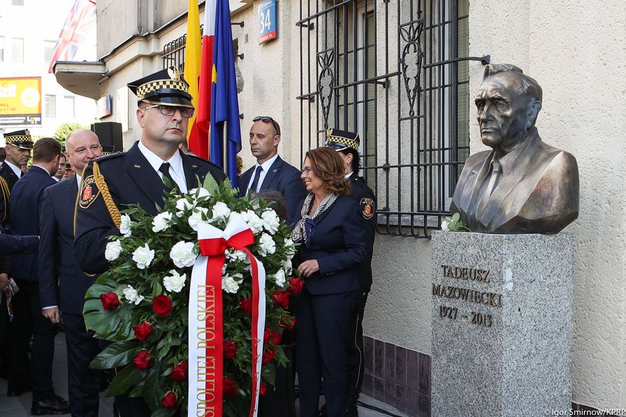 o1247552182.jpg
