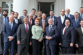 o1126201202.jpg