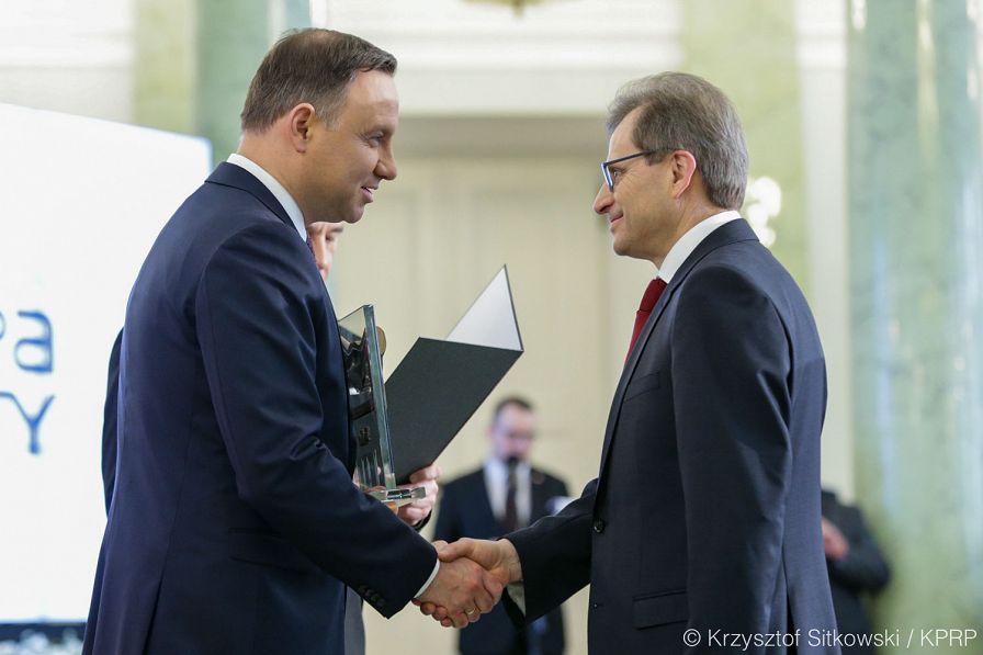 o1945165939.jpg