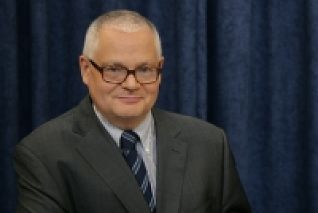 1990514355.jpg
