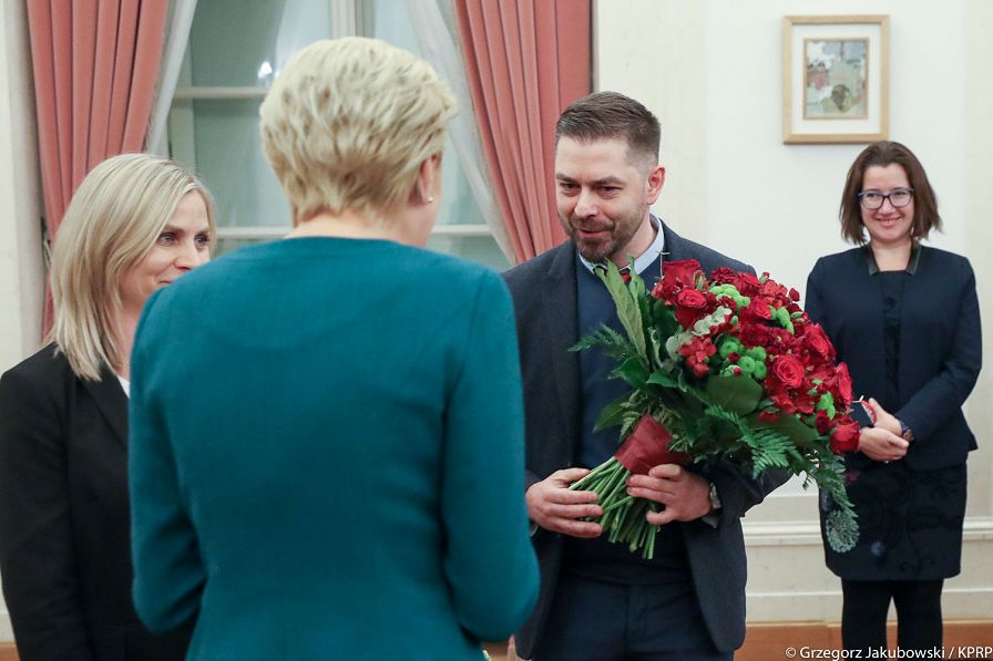 o1235153920.jpg