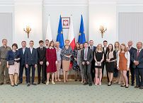 o1951585167.jpg
