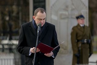 o1961476444.jpg