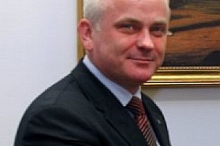 873332145.jpg