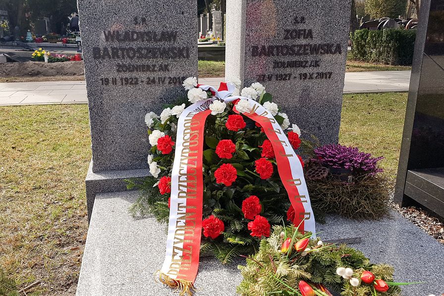 o334317268.jpg