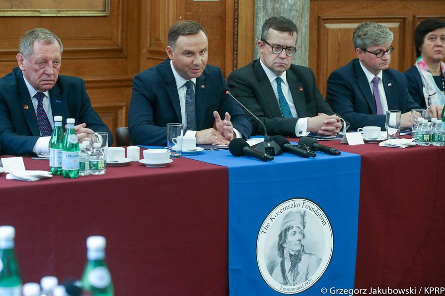 o1972104128.jpg