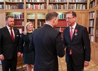 o37704877.jpg
