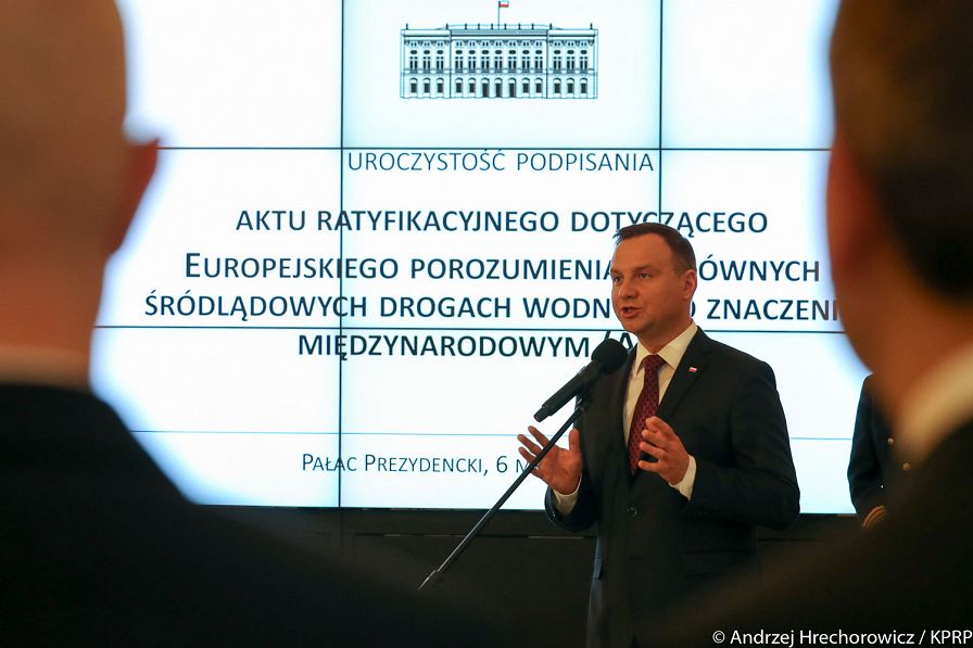 o1248252536.jpg
