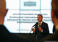 o1248252536.jpg