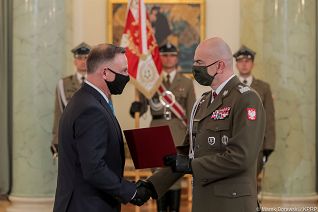 o1255792474.jpg