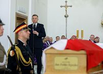 o1977569718.jpg