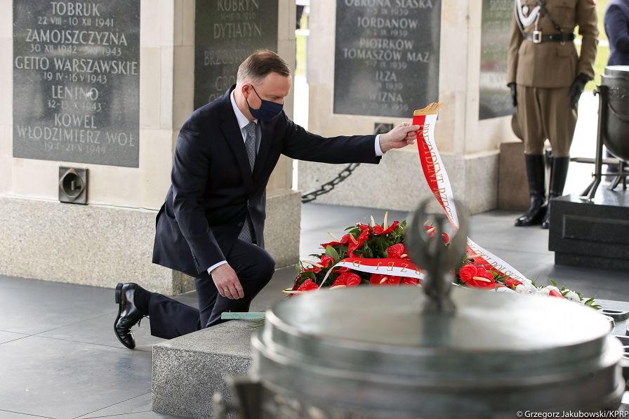 o1949923776.jpg