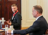 o1832511380.jpg