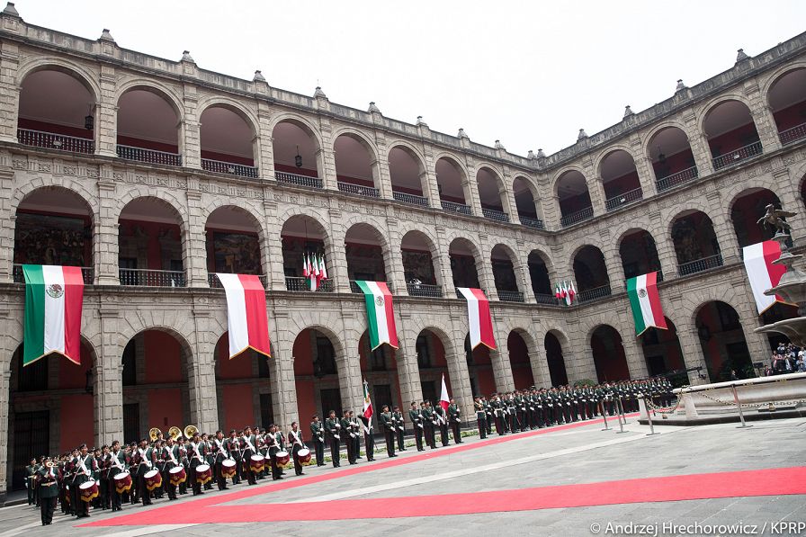 o1207591929.jpg