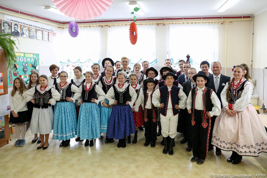 o1204084107.jpg