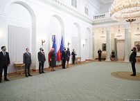 o1444917393.jpg