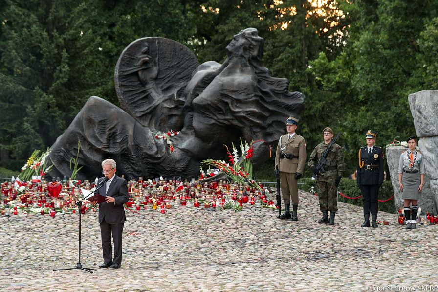 o175409274.jpg