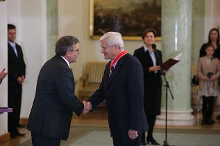 o1963064027.jpg