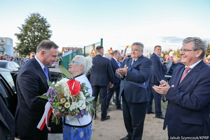 o1870431277.jpg