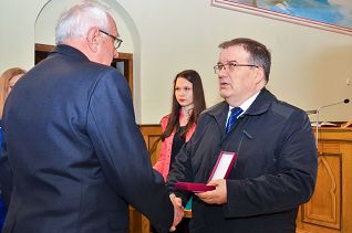 o1978855190.jpg