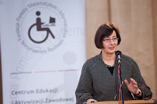 o883636672.jpg
