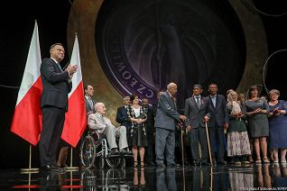 o990321646.jpg