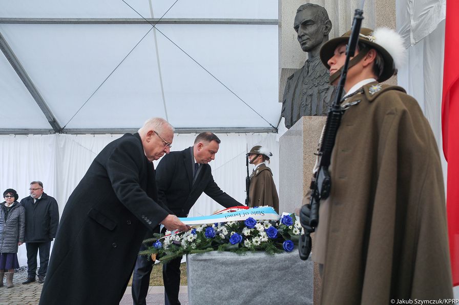 o1251246175.jpg