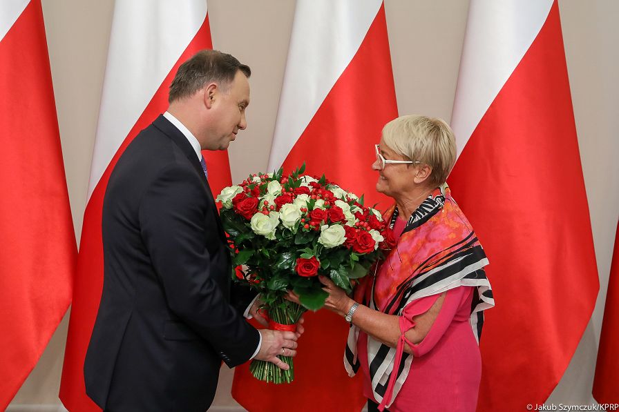 o1987160068.jpg