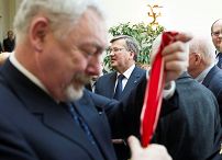 o1504515987.jpg