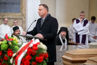 o1952518268.jpg