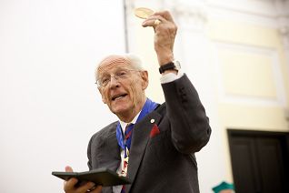 o1051219500.jpg