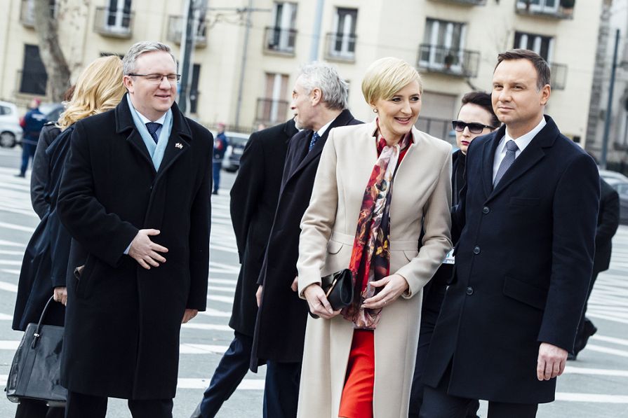 o2031243667.jpg