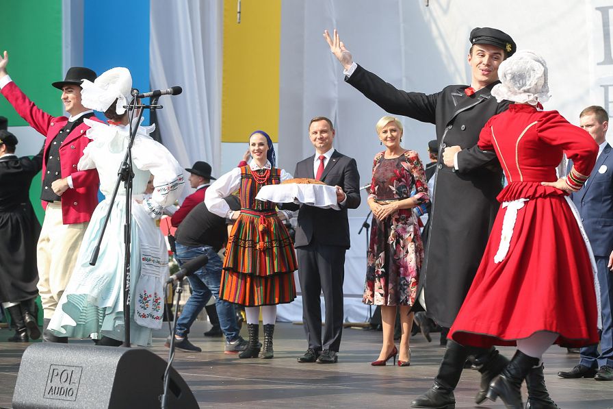 o230028344.jpg