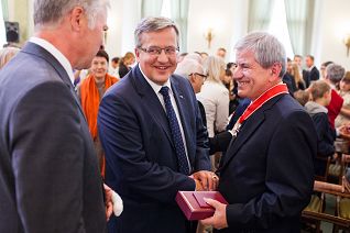 o1988530540.jpg