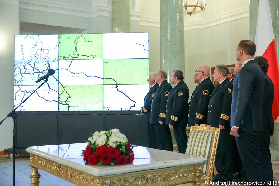 o1545839581.jpg