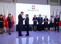o1269746062.jpg