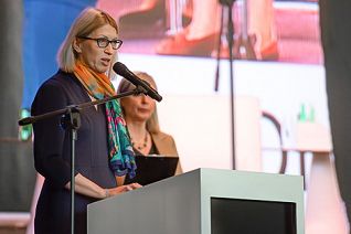 o1256697971.jpg