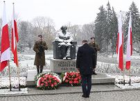 o1073208050.jpg