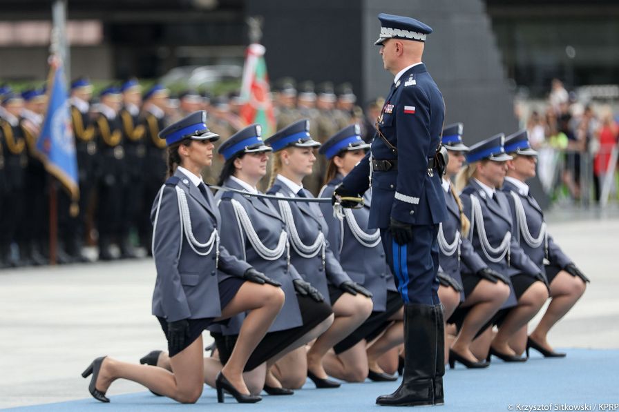 o1544771776.jpg