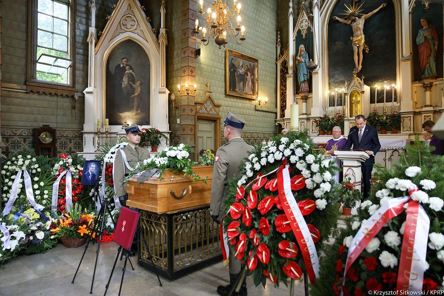 o1919389583.jpg