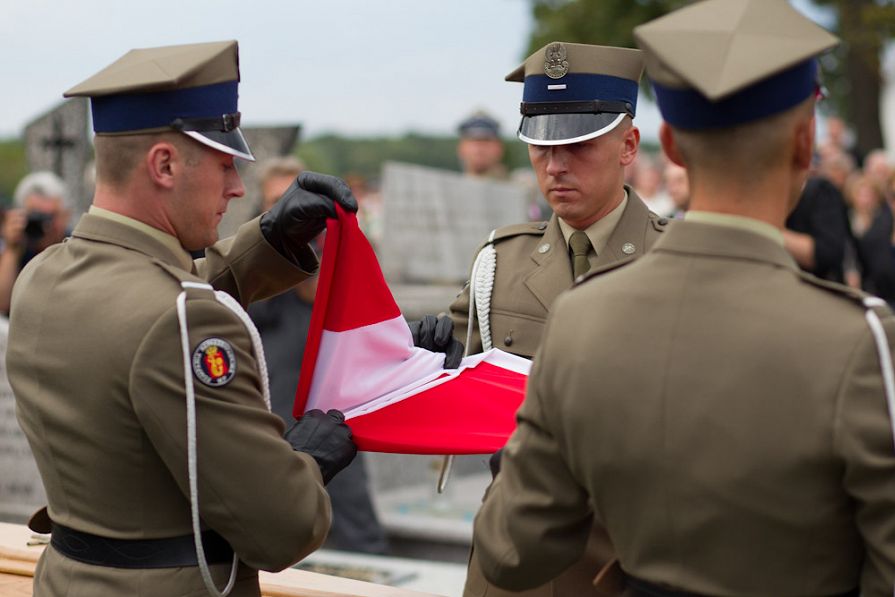 o1219632080.jpg